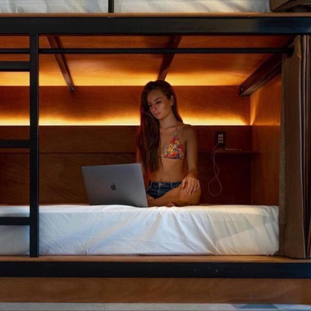 Cama em Dormitório Misto com 4 Camas