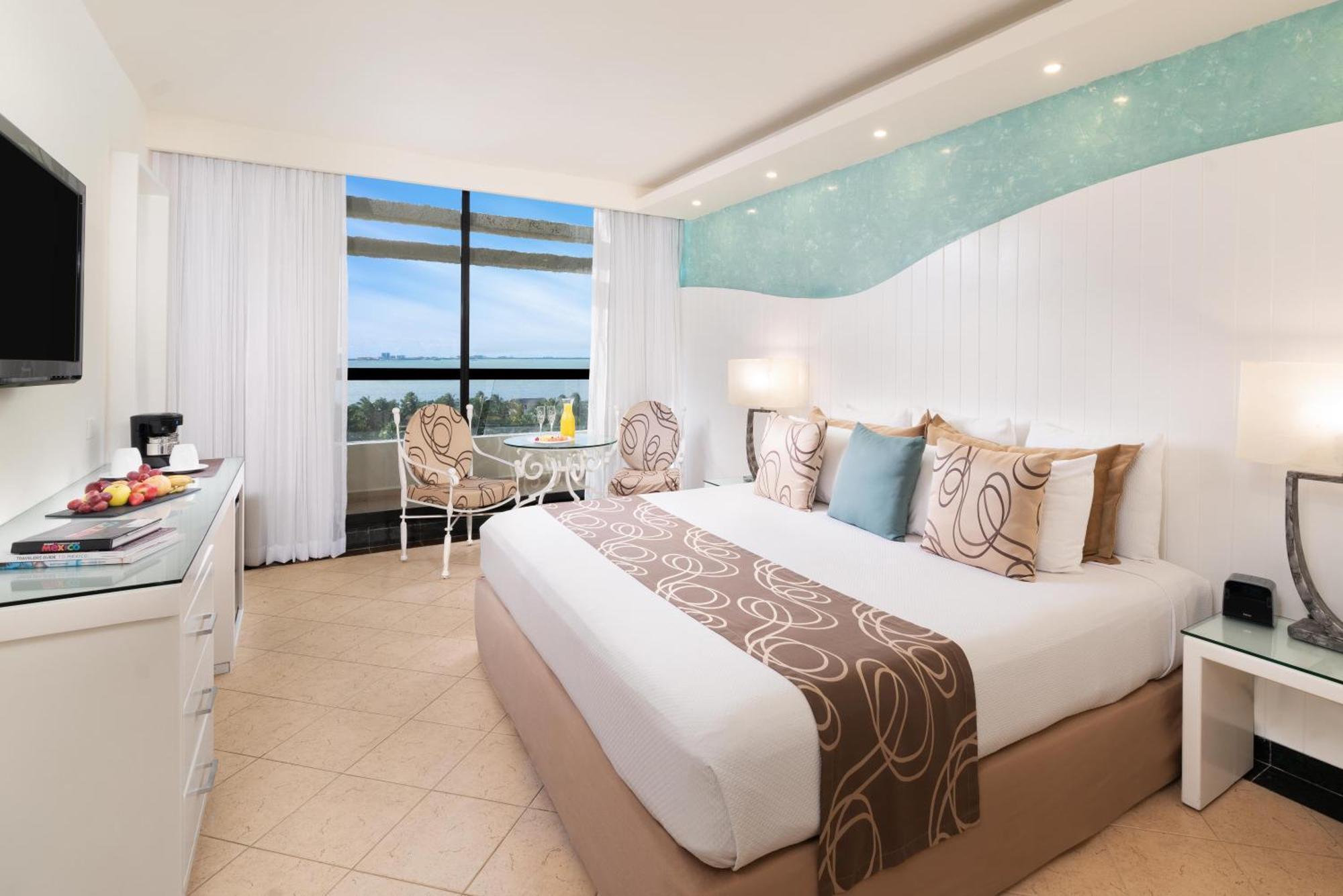 Grand Sunset view Room