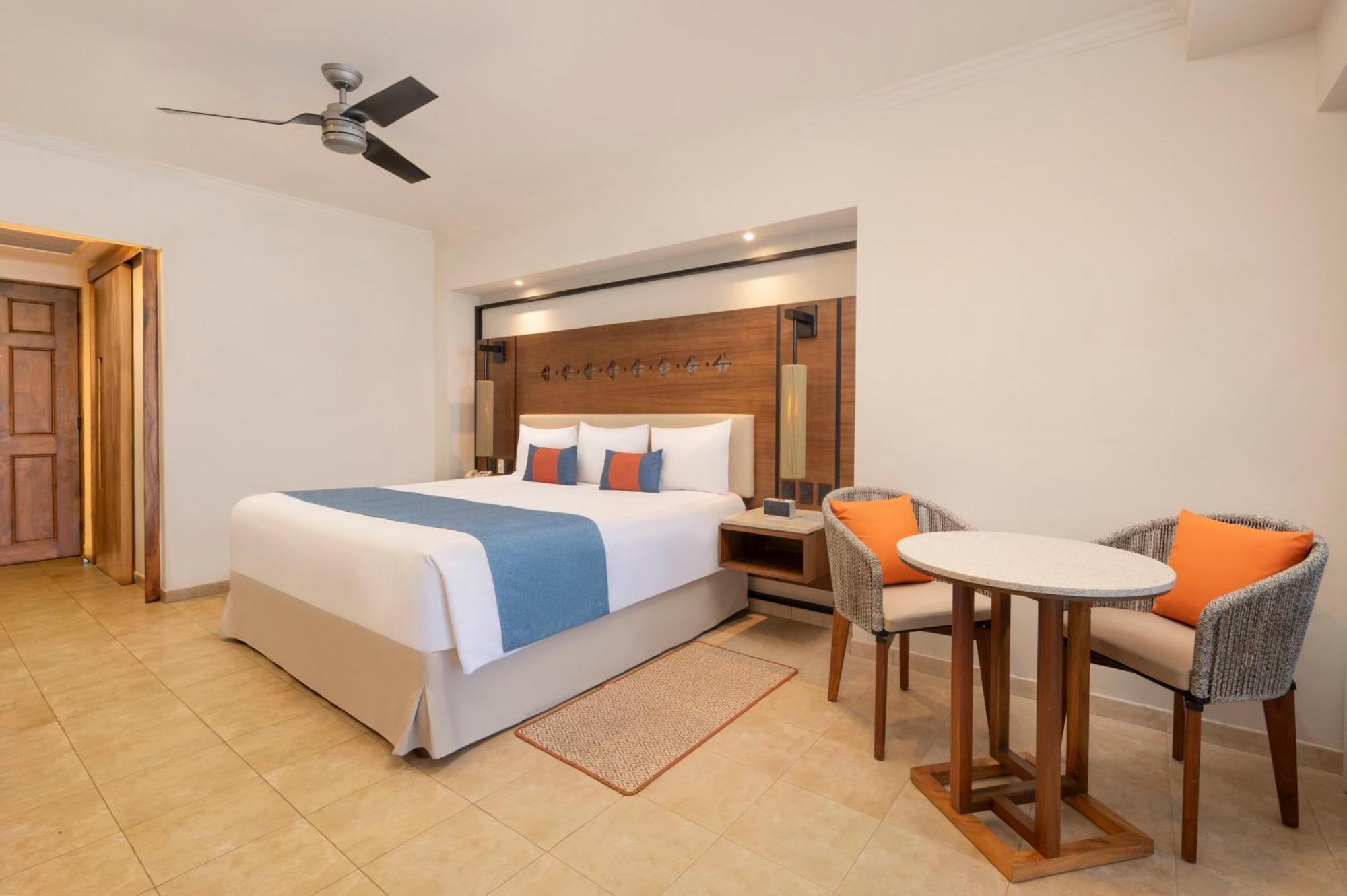 Deluxe Partial Ocean View Room