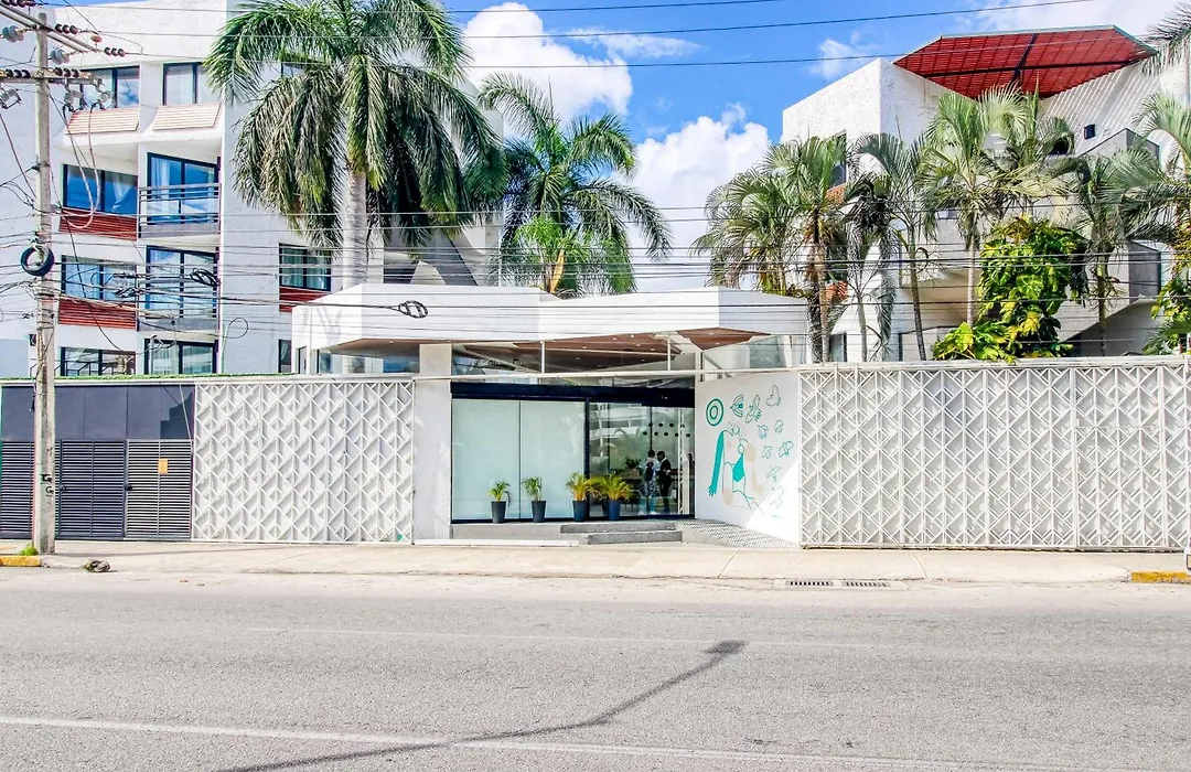 Seven Boutique Unit #36-1