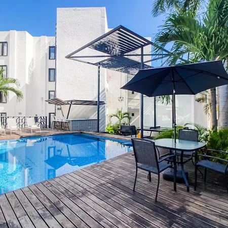 Seven Boutique Unit #36-2