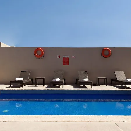 Extended Suites Cancun Cumbres-3